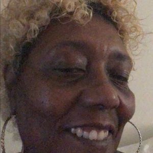 Meet your Posher, Lana